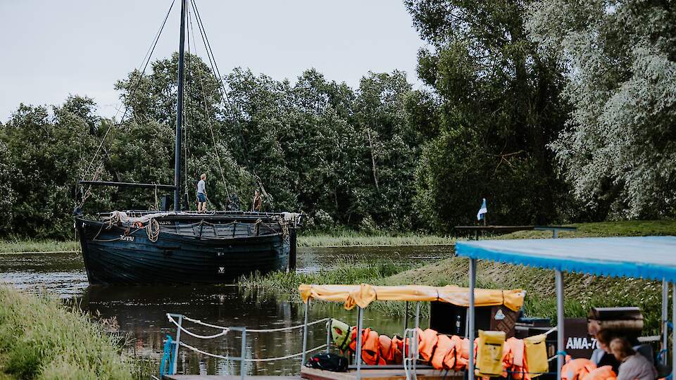EXCURSION 4: Tartu and a barge sailing trip on River Emajõgi
