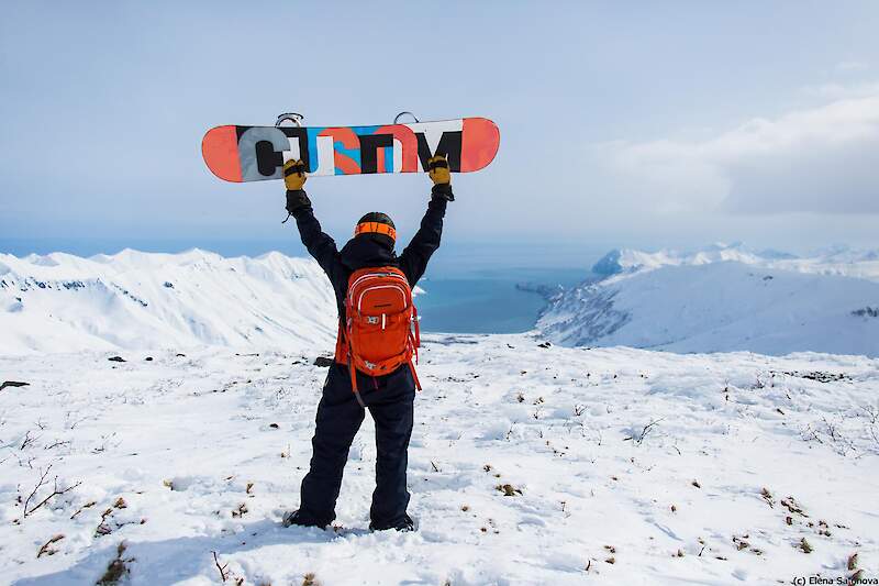 Горные лыжи и сноуборд